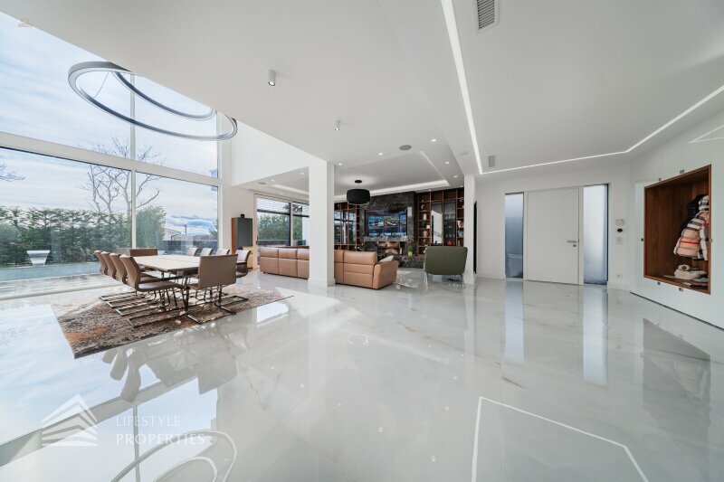 Thumbnail von Grandiose Luxusvilla mit Pool - Ihr Rückzugsort Nähe Wienerberg