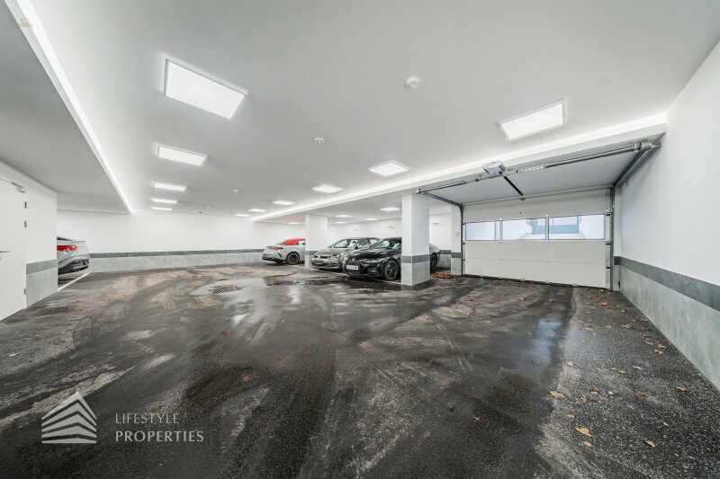 Thumbnail von Grandiose Luxusvilla mit Pool - Ihr Rückzugsort Nähe Wienerberg