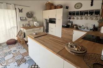 Thumbnail von Charmantes Haus mit vier Wohnungen und Meerblick