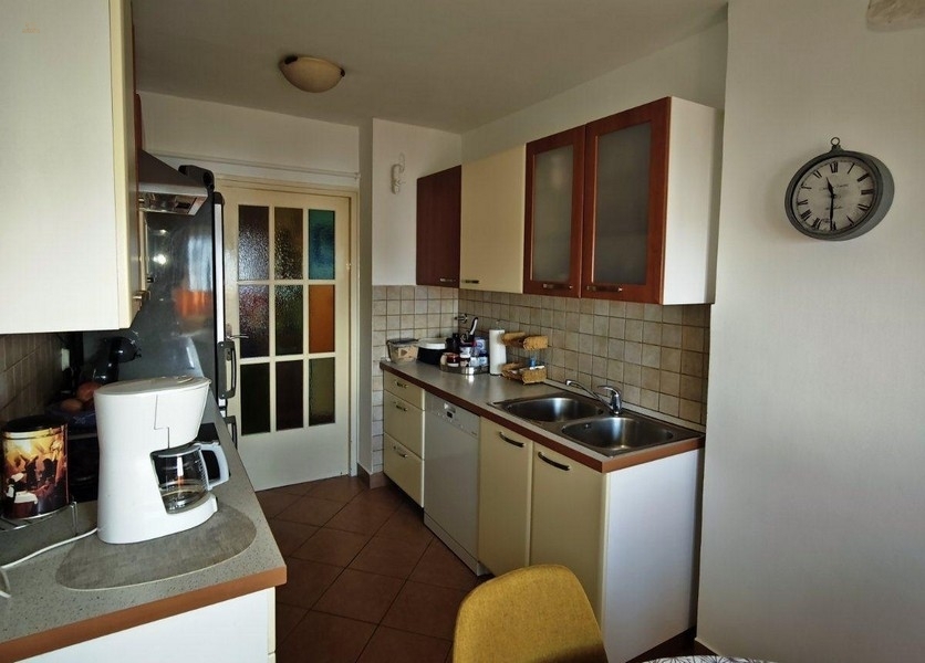 Thumbnail von Wohnung mit Meerblick im Hochhaus