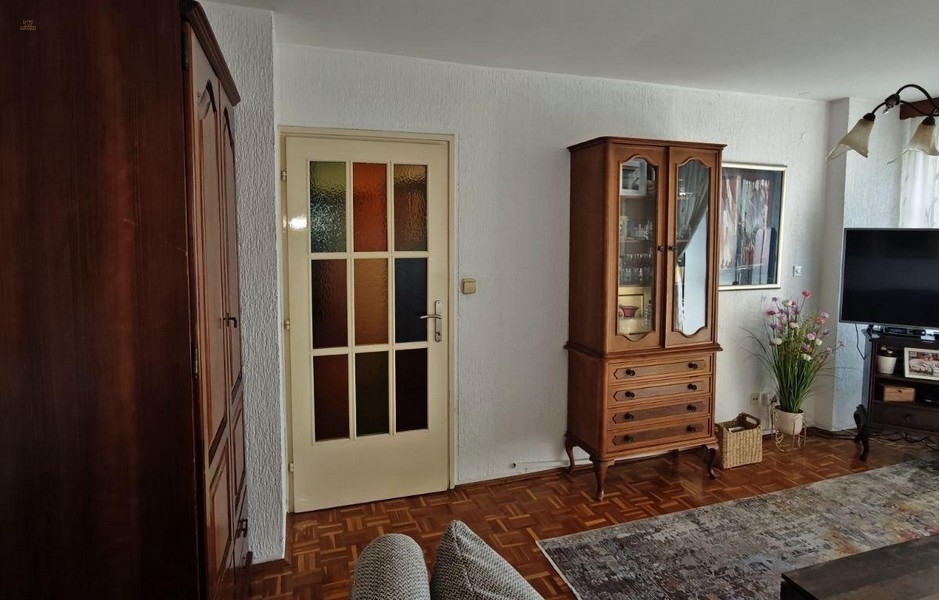 Thumbnail von Wohnung mit Meerblick im Hochhaus