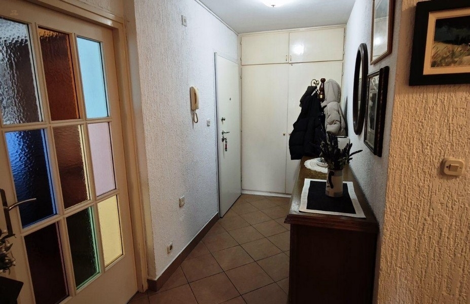 Thumbnail von Wohnung mit Meerblick im Hochhaus