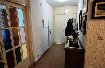 Thumbnail von Wohnung mit Meerblick im Hochhaus