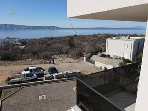 Modernes Neubau-Appartement mit wunderschönem Meerblick, Garten und privatem Pool