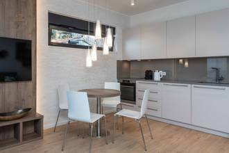 Thumbnail von Modernes Appartement direkt am Meer mit Communitypool