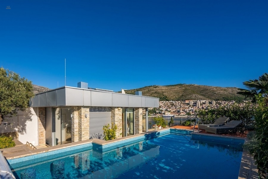 Thumbnail von Luxuriöses Penthouse  mit Swimmingpool auf der Dachterrasse