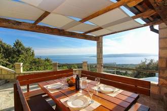 Thumbnail von Charmantes Steinhaus mit Pool und Panorama-Meerblick