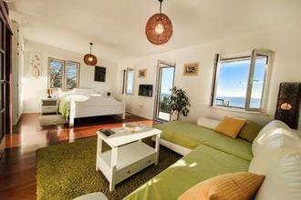 Thumbnail von Charmantes Steinhaus mit Pool und Panorama-Meerblick