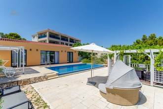 Thumbnail von Bungalow mit Swimmingpool und Meerblick