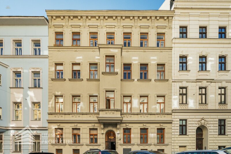 Hochwertig sanierte 4-Zimmer Altbauwohung in ruhiger Lage des 9. Bezirks! Nähe Liechtensteinpark