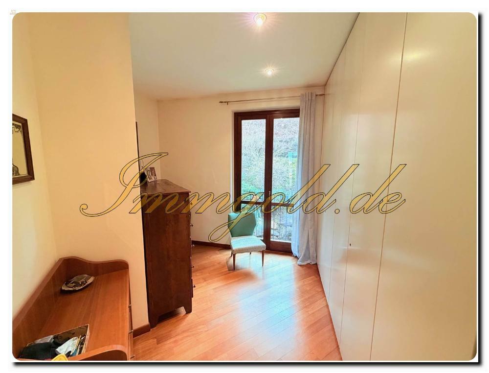 Thumbnail von Immogold Lago Maggiore Aparte Eck-Villa inkl. Garten und Seeblick