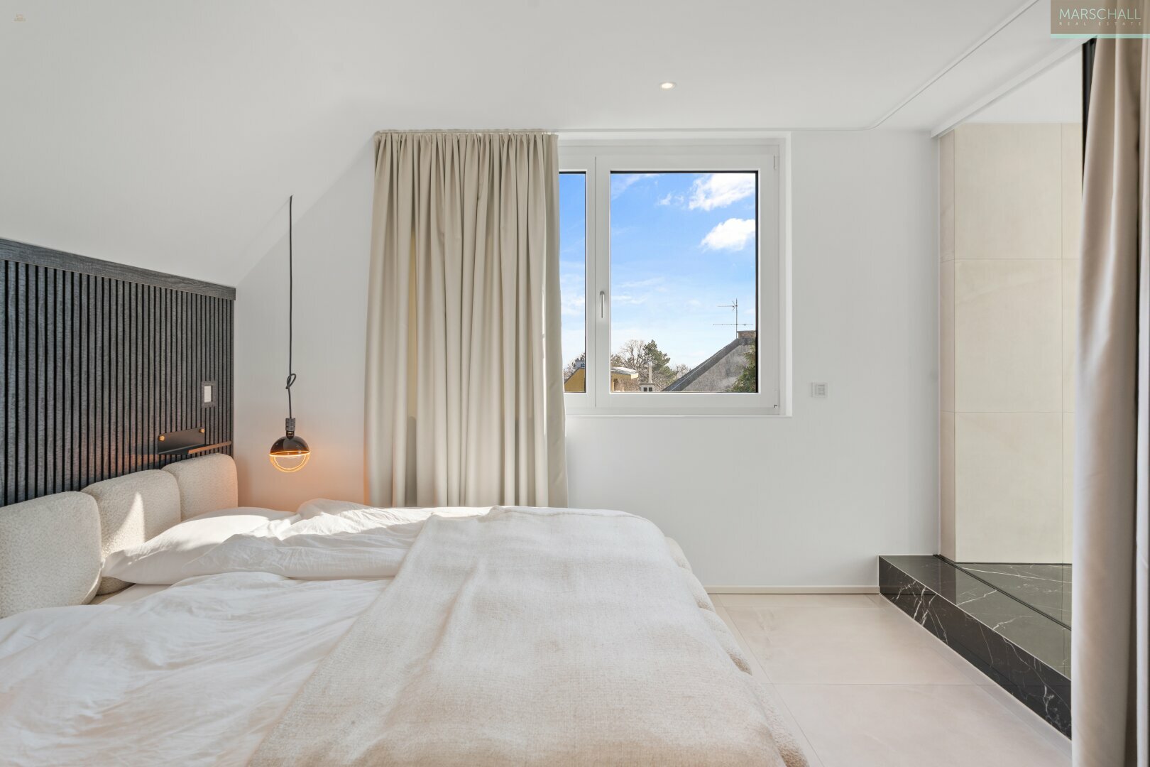 Thumbnail von Exklusiver Dachgeschoßtraum mit Fernblick