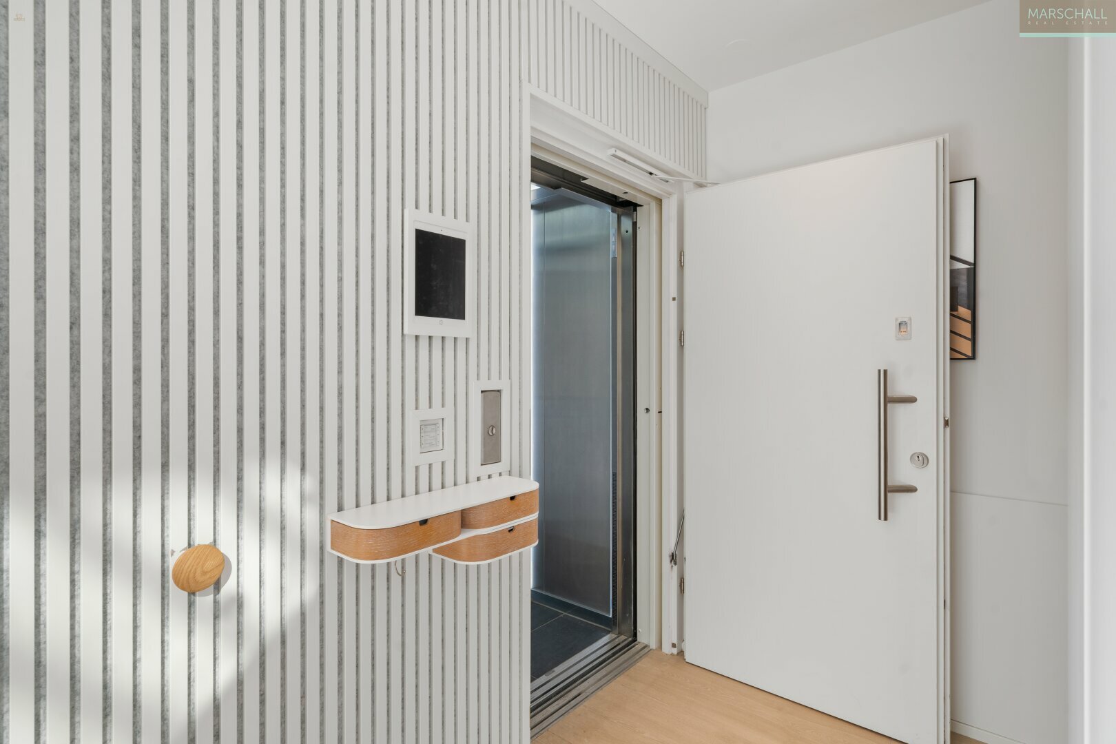 Thumbnail von Exklusiver Dachgeschoßtraum mit Fernblick