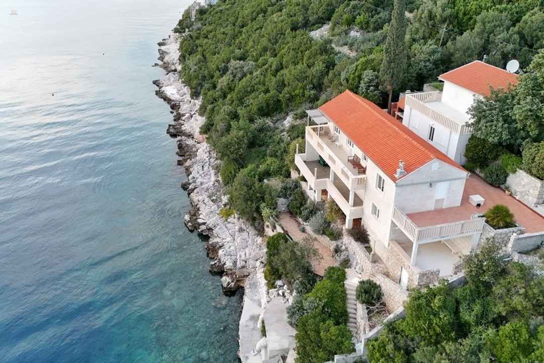 Mediterrane Villa in der ersten Reihe zum Meeresufer, Region Dubrovnik