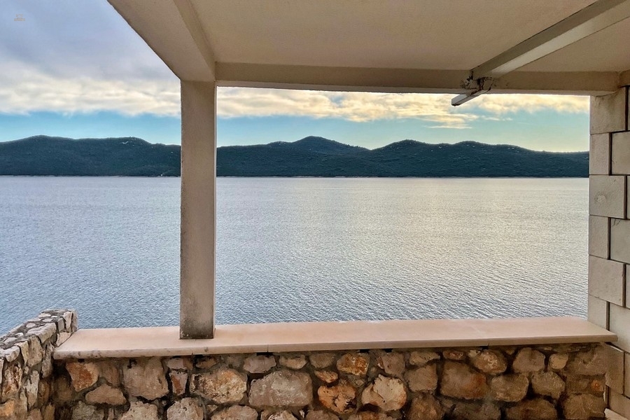 Thumbnail von Mediterrane Villa in der ersten Reihe zum Meeresufer, Region Dubrovnik