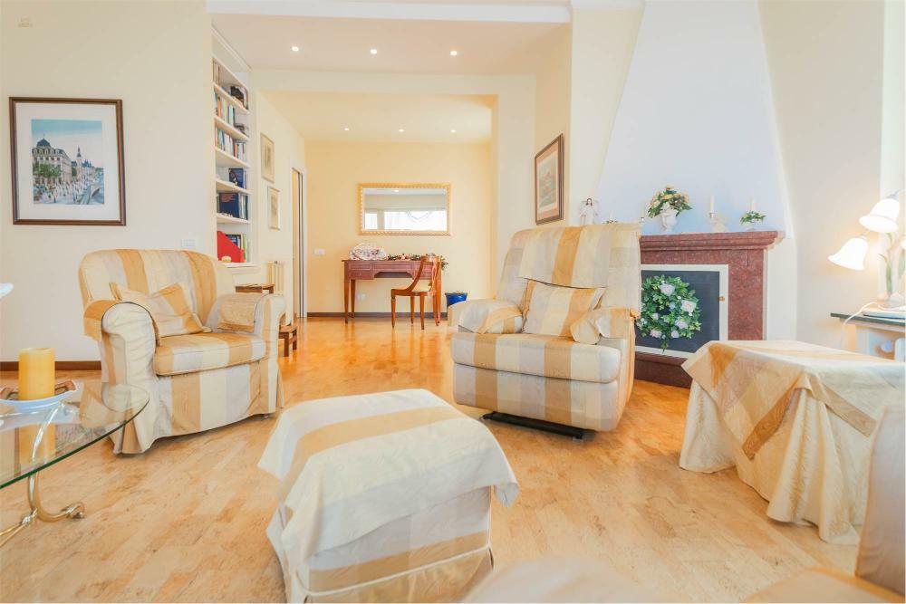 Thumbnail von mmogold Lago Maggiore, separates gepflegtes Haus mit Pool und Tollem Panoramablick