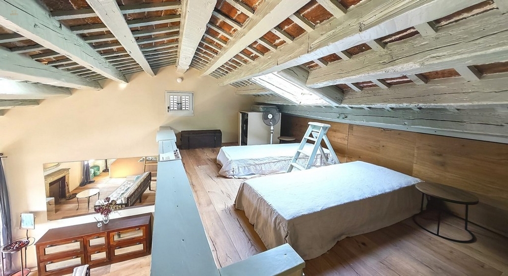 Thumbnail von Charmante Dachgeschosswohnung mit Galerie und schönem Meerblick