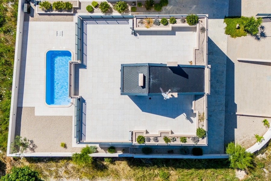 Thumbnail von Apartmentvilla mit 4 Wohnungen und Swimmingpool, Insel Solta