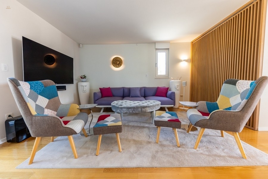 Thumbnail von Luxuriöse Villa mit Indoor-Pool in sehr gefragter Lage in der ersten Reihe