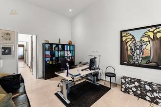 Thumbnail von Moderne Villa mit Infinity-Swimmingpool nahe dem Meer