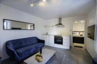 Thumbnail von Modernes Haus mit Panorama-Meerblick