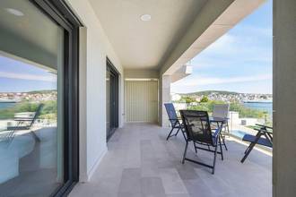 Thumbnail von Modernes Appartement direkt am Meer - mit Communitypool