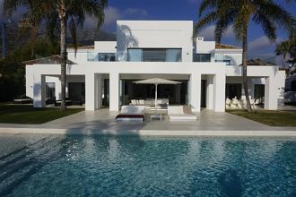 Thumbnail von Luxus-Villa in Sierra Blanca R2560847