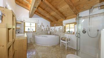 Thumbnail von Großzügiges Einfamilienhaus in traumhafter Lage