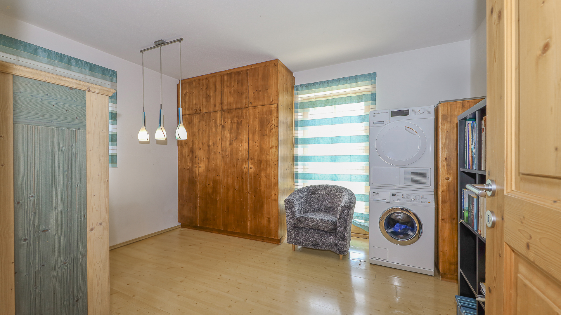 Thumbnail von Großzügiges Einfamilienhaus in traumhafter Lage