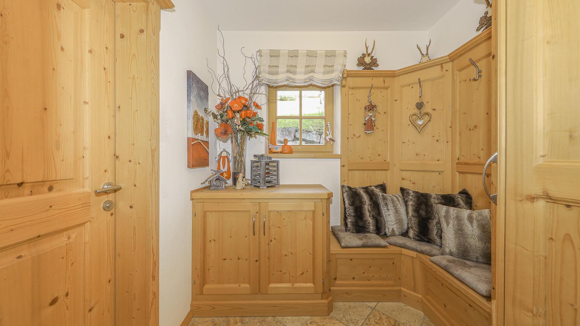 Thumbnail von Großzügiges Einfamilienhaus in traumhafter Lage