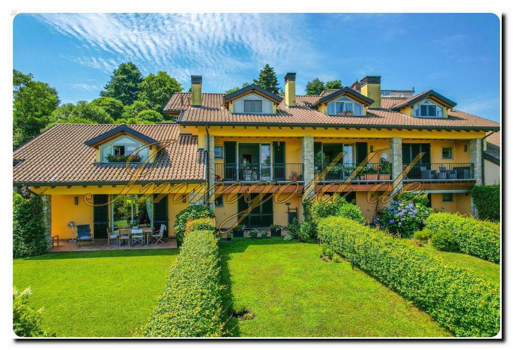 Thumbnail von Immogold Lago Maggiore, attraktive Maisonette in moderner Wohnanlage mit beeindruckendem Seeblick und exklusivem Gemeinschaftspool – ideal für alle, die Komfort, Ruhe und Lebensqualität schätzen.