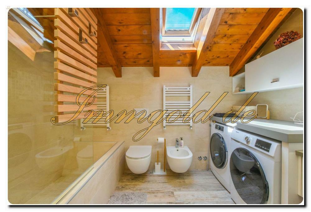 Thumbnail von Immogold Lago Maggiore, attraktive Maisonette in moderner Wohnanlage mit beeindruckendem Seeblick und exklusivem Gemeinschaftspool – ideal für alle, die Komfort, Ruhe und Lebensqualität schätzen.