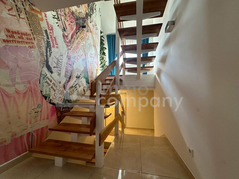 Thumbnail von Ihr Zweifamilienhaus 7 Zimmer, Garten, Pool, Sauna und Garage – Ihr Traumhaus!