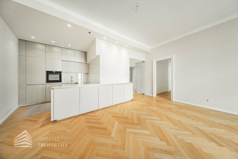 Thumbnail von Wunderschöne 3-Zimmer Wohnung mit Garage und Fitnessraum, Nähe Rudolfinerhaus