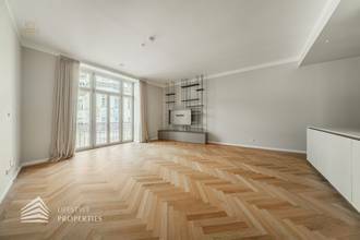 Thumbnail von Wunderschöne 3-Zimmer Wohnung mit Garage und Fitnessraum, Nähe Rudolfinerhaus
