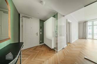 Thumbnail von Wunderschöne 3-Zimmer Wohnung mit Garage und Fitnessraum, Nähe Rudolfinerhaus