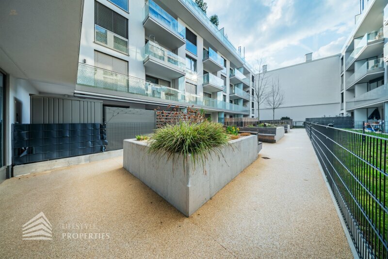 Thumbnail von Wunderschöne 3-Zimmer Wohnung mit Garage und Fitnessraum, Nähe Rudolfinerhaus