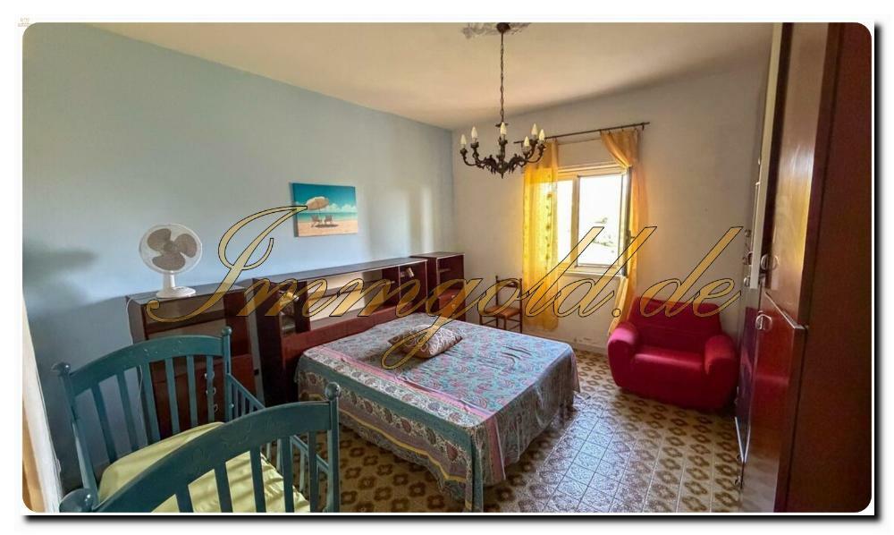 Thumbnail von Immogold Süd- Sizilien großzügige Landvilla auf Sizilien mit sechs Schlafzimmern, zwei Wohneinheiten und Olivenhain in der Nähe vom Tal der Tempel und der Scala dei Turchi.