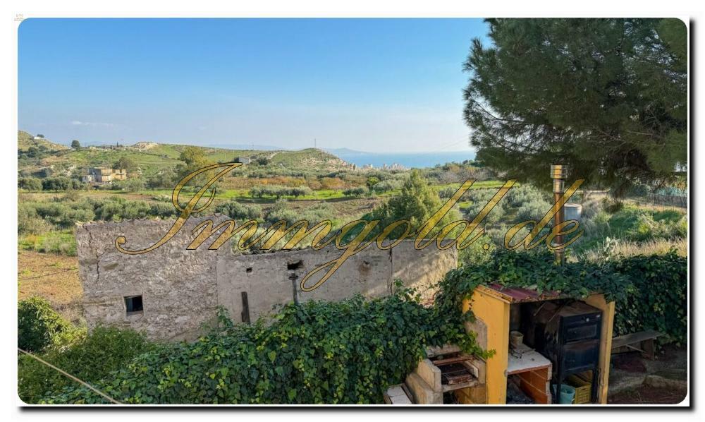 Thumbnail von Immogold Süd- Sizilien großzügige Landvilla auf Sizilien mit sechs Schlafzimmern, zwei Wohneinheiten und Olivenhain in der Nähe vom Tal der Tempel und der Scala dei Turchi.