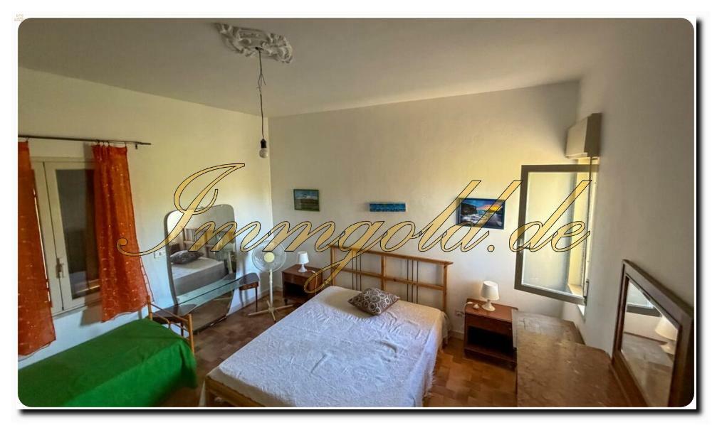 Thumbnail von Immogold Süd- Sizilien großzügige Landvilla auf Sizilien mit sechs Schlafzimmern, zwei Wohneinheiten und Olivenhain in der Nähe vom Tal der Tempel und der Scala dei Turchi.