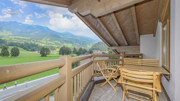 Thumbnail von Dachgeschoss-Apartment mit schönem Ausblick