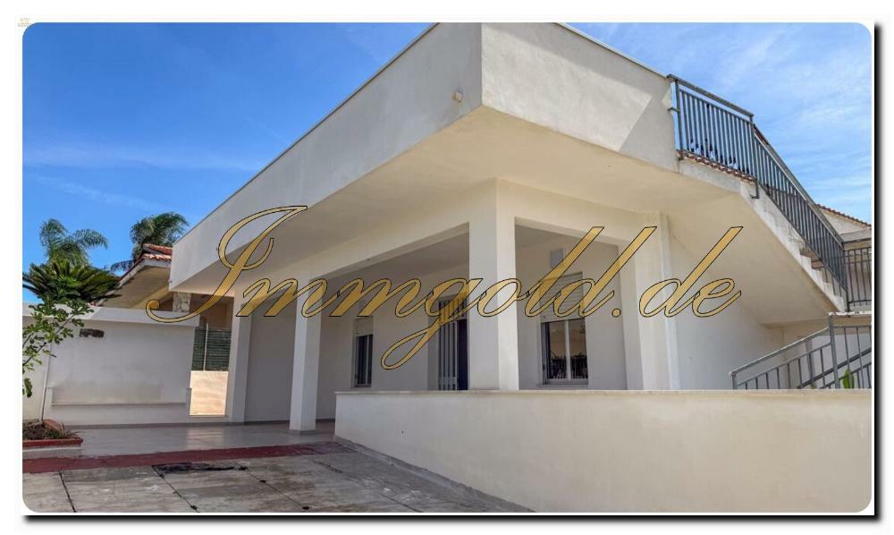 Thumbnail von Aparte Villa nur dreißig Kilometer von der Hauptstadt Palermo, zwei Schlafzimmer, Meerblick, Potenzial einer Traum-Dachterrasse und prima Verkehrsanbindung