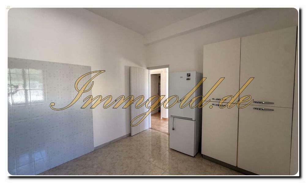 Thumbnail von Aparte Villa nur dreißig Kilometer von der Hauptstadt Palermo, zwei Schlafzimmer, Meerblick, Potenzial einer Traum-Dachterrasse und prima Verkehrsanbindung