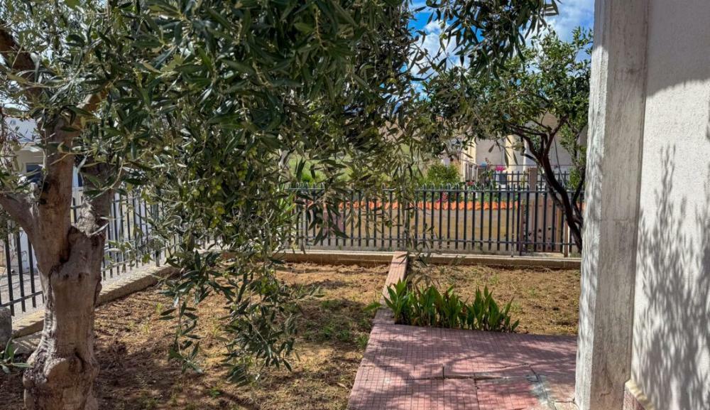 Thumbnail von Aparte Villa nur dreißig Kilometer von der Hauptstadt Palermo, zwei Schlafzimmer, Meerblick, Potenzial einer Traum-Dachterrasse und prima Verkehrsanbindung