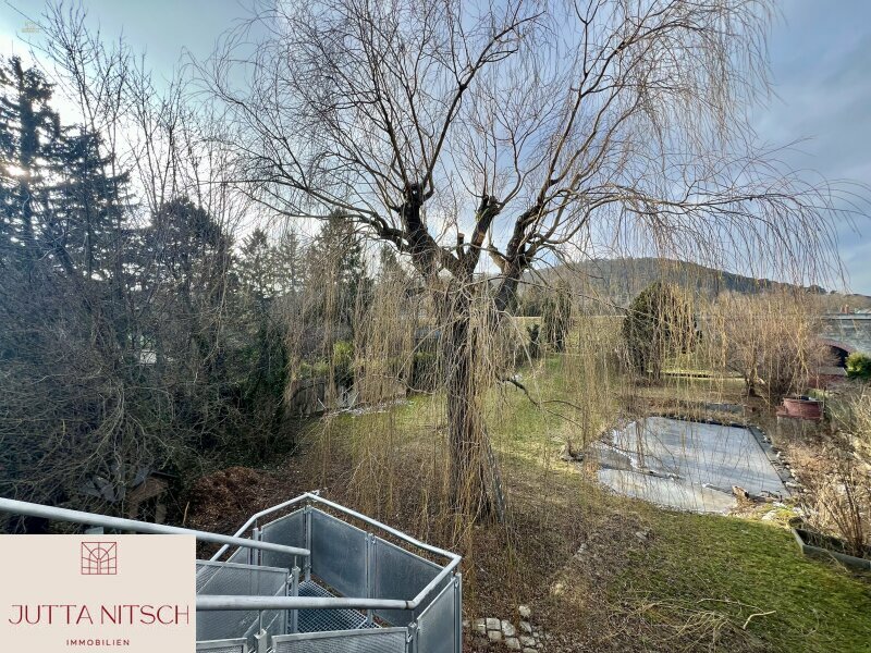 Thumbnail von Modernes Design trifft Altbau - stilvolle Villa mit Schwimmteich und Traumblick - Baden