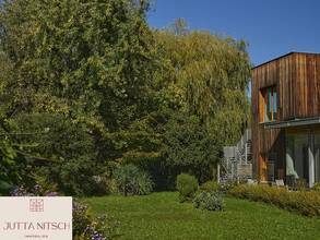 Thumbnail von Modernes Design trifft Altbau - stilvolle Villa mit Schwimmteich und Traumblick - Baden