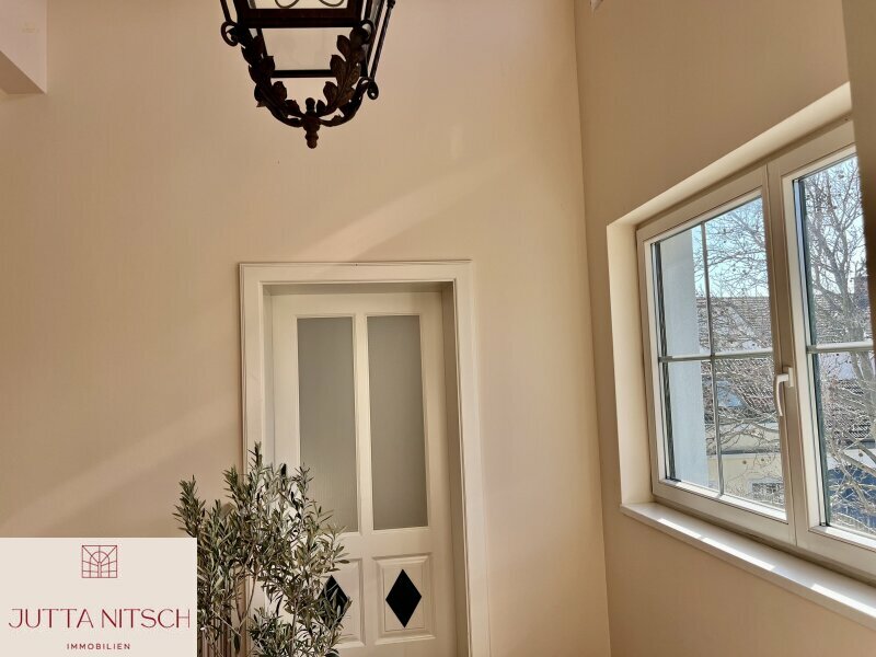 Thumbnail von Schönes Büro/Praxis - Gemeinschaftsbüro/Praxis möglich - Gumpoldskirchen neben Parkplatz