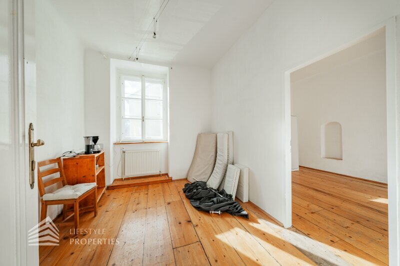 Thumbnail von Exklusives Baugrundstück in einzigartiger Lage mit Einreichplanung!