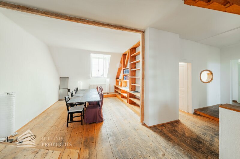 Thumbnail von Exklusives Baugrundstück in einzigartiger Lage mit Einreichplanung!