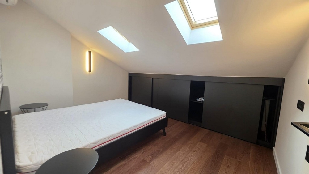 Thumbnail von Modern eingerichtete Wohnung mit Meerblick im Stadtzentrum